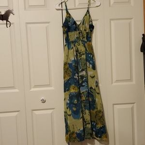 Women's maxi length dress size medium